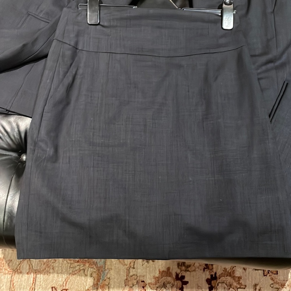 Pretty’s size 14 BR navy teeny check skirt- worn once